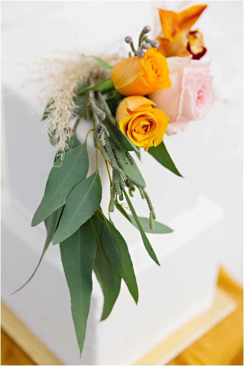 mustard wedding cake
