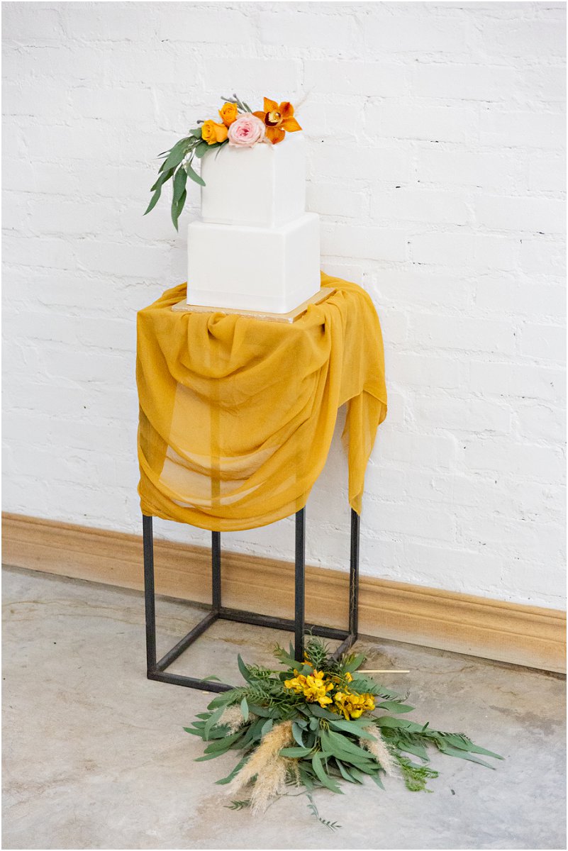mustard wedding cake