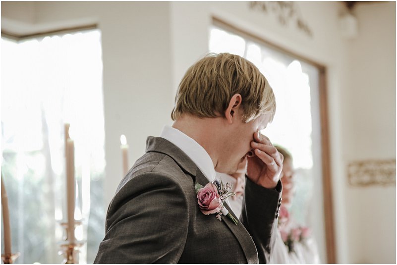 modern winter wedding