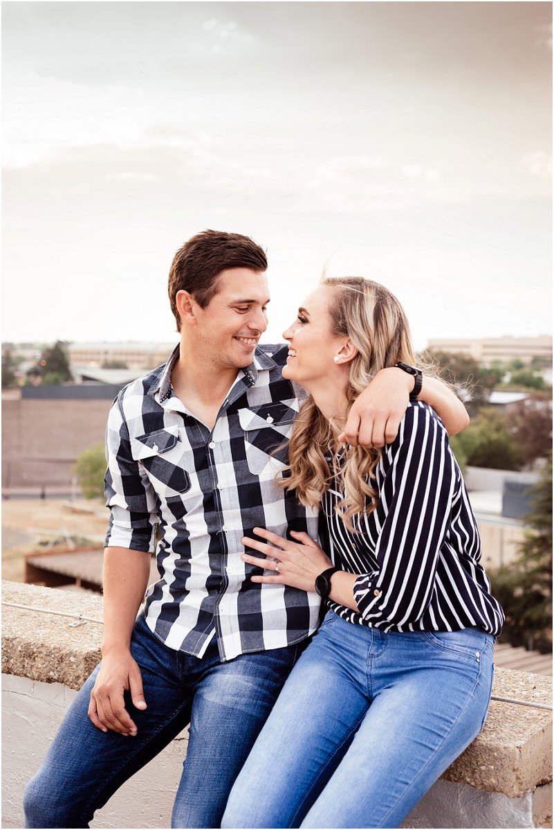 spontaneous engagement photo shoot