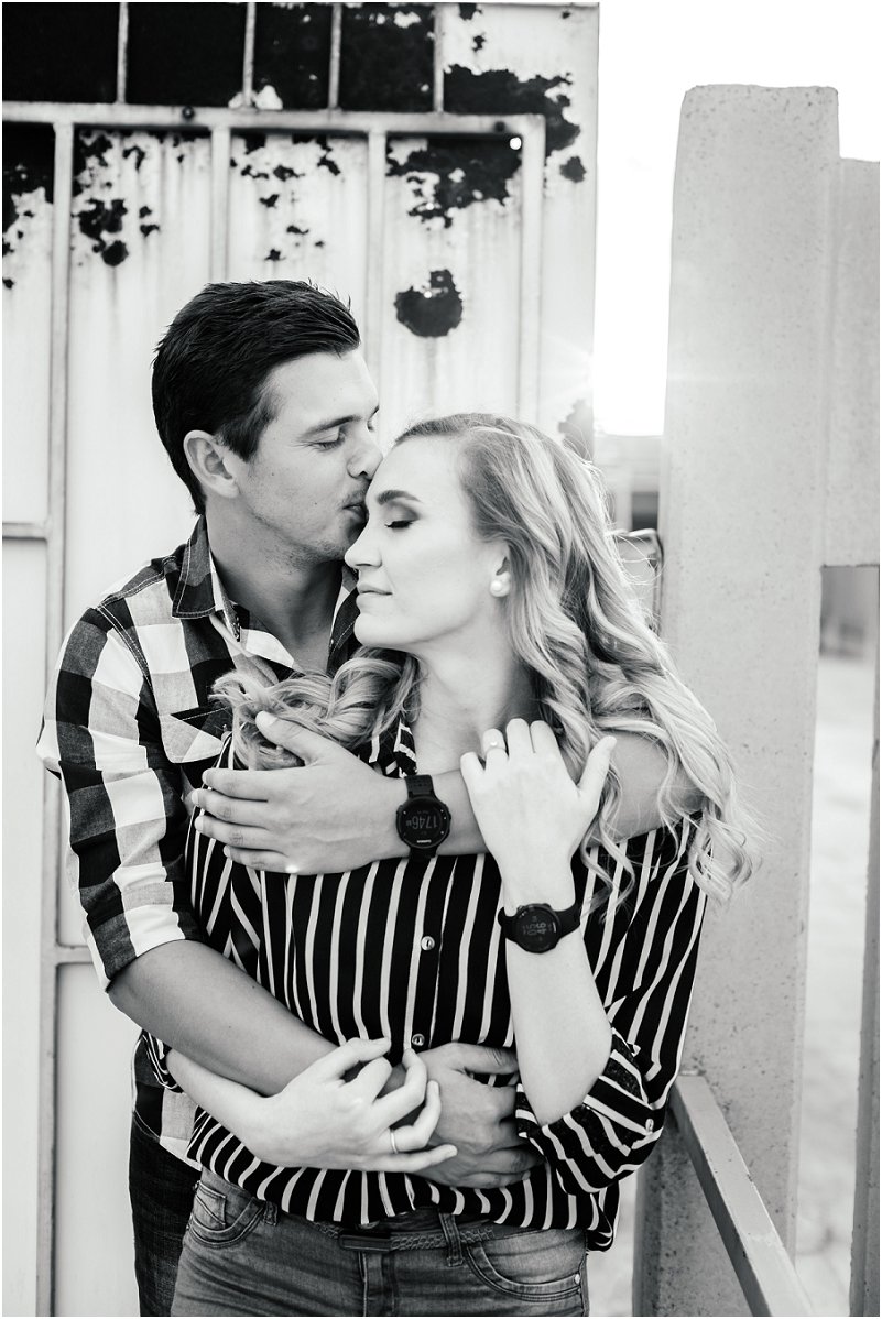 spontaneous engagement photo shoot