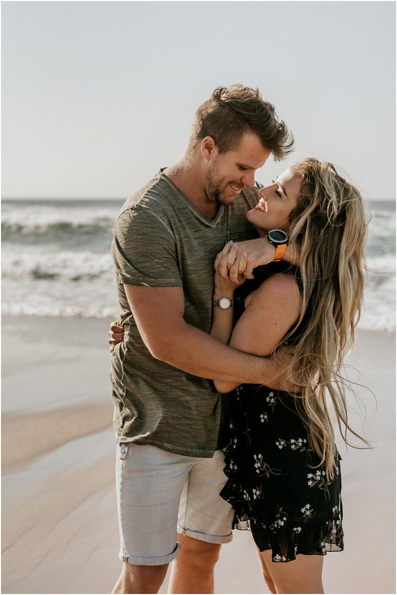 verlowing fotosessie op die strand