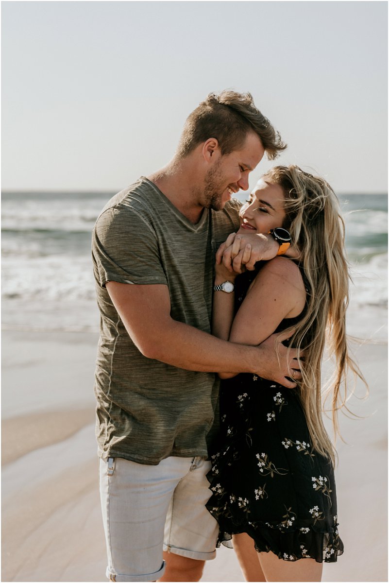 verlowing fotosessie op die strand