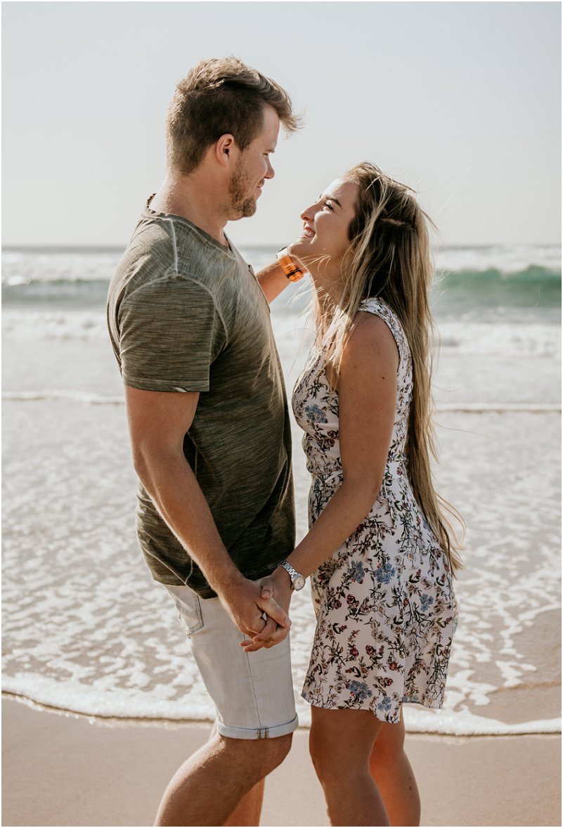 verlowing fotosessie op die strand