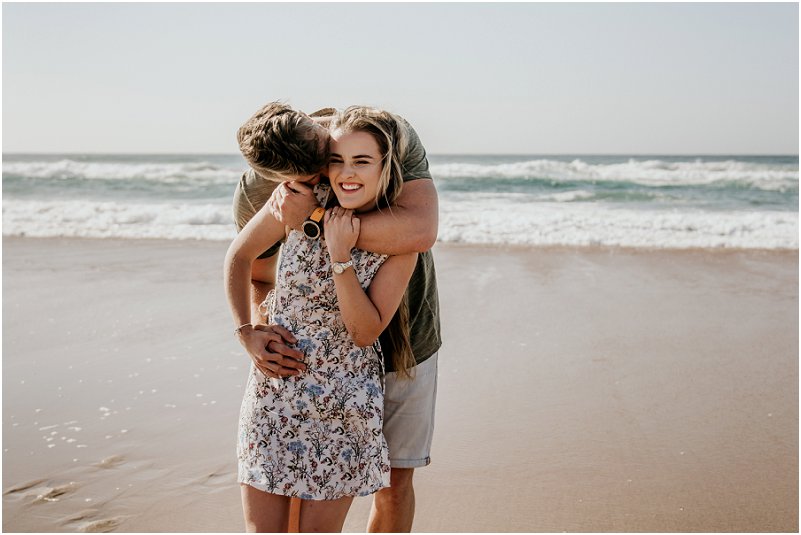 verlowing fotosessie op die strand