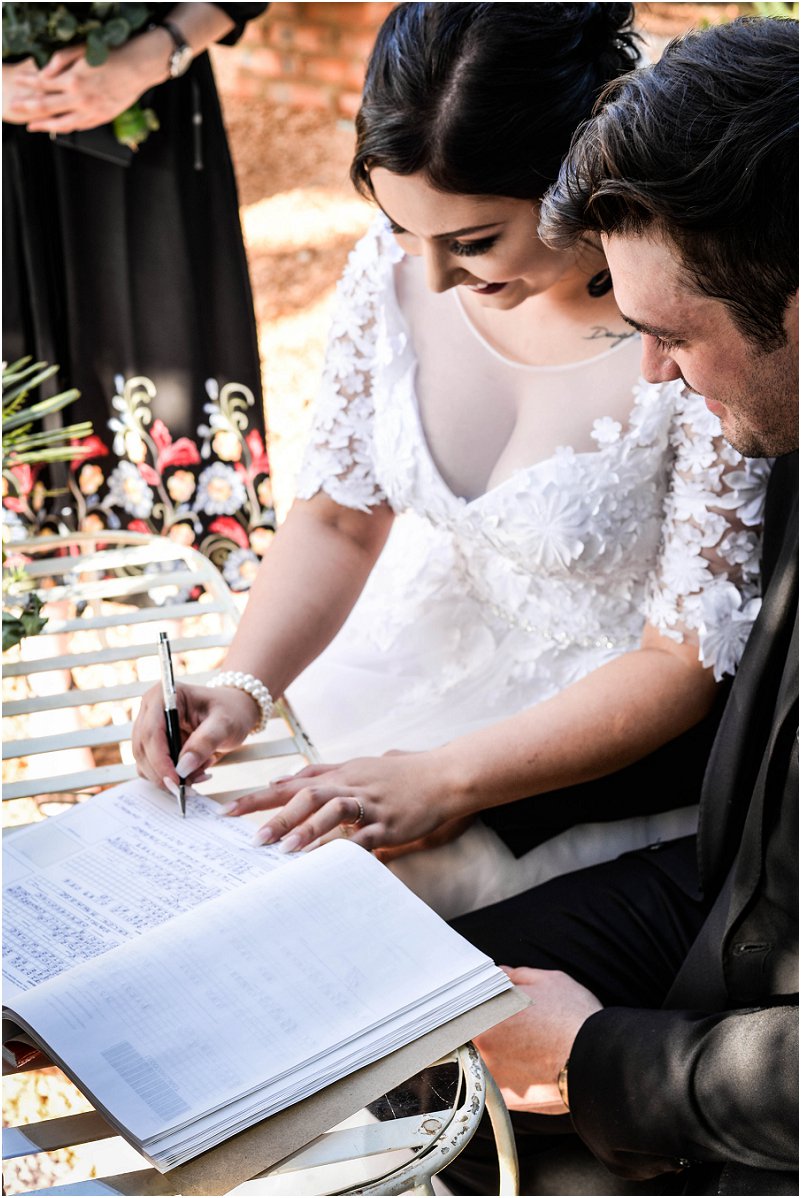 Kom Ons Trou Nou VIA