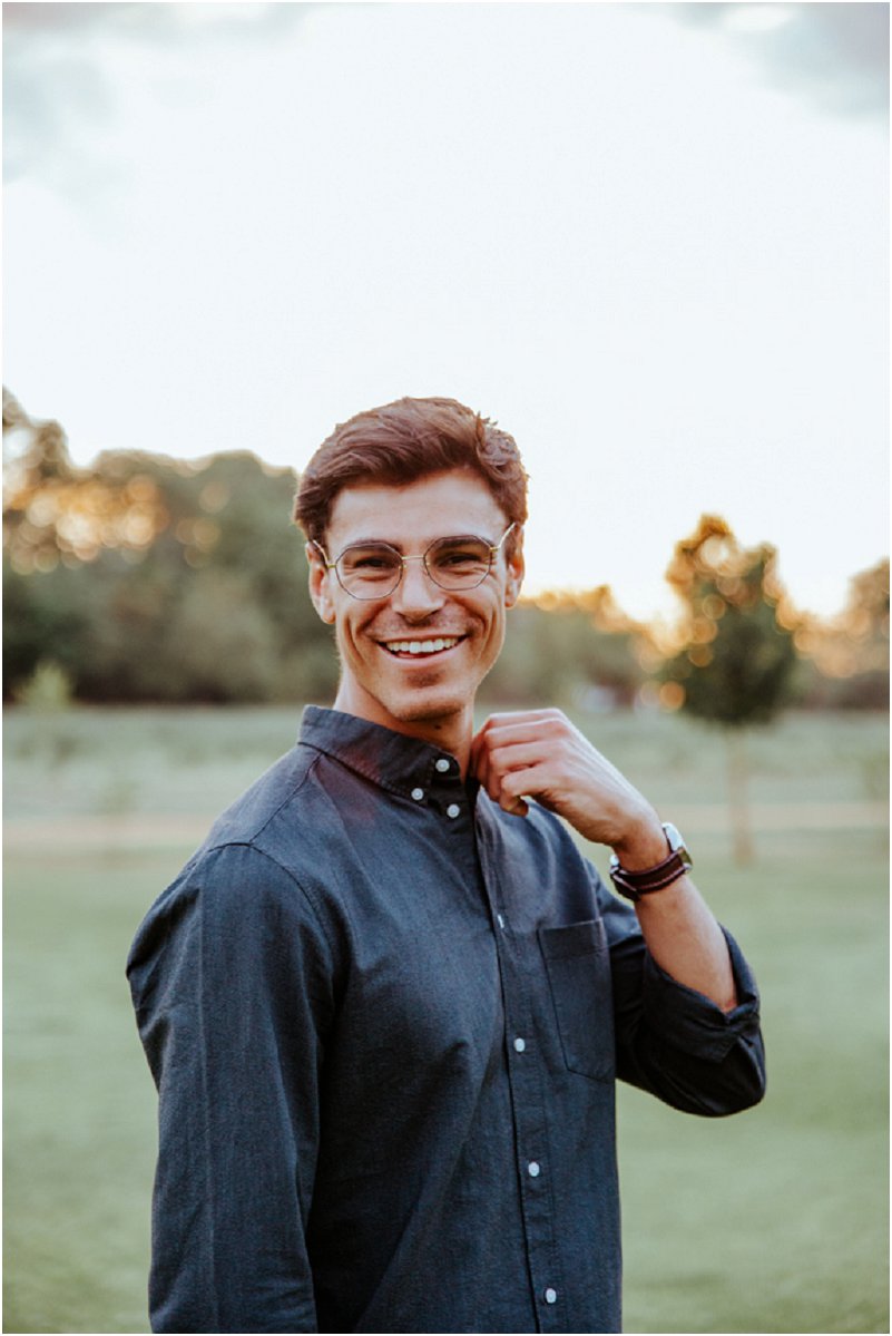 poses for men for engagement shoot