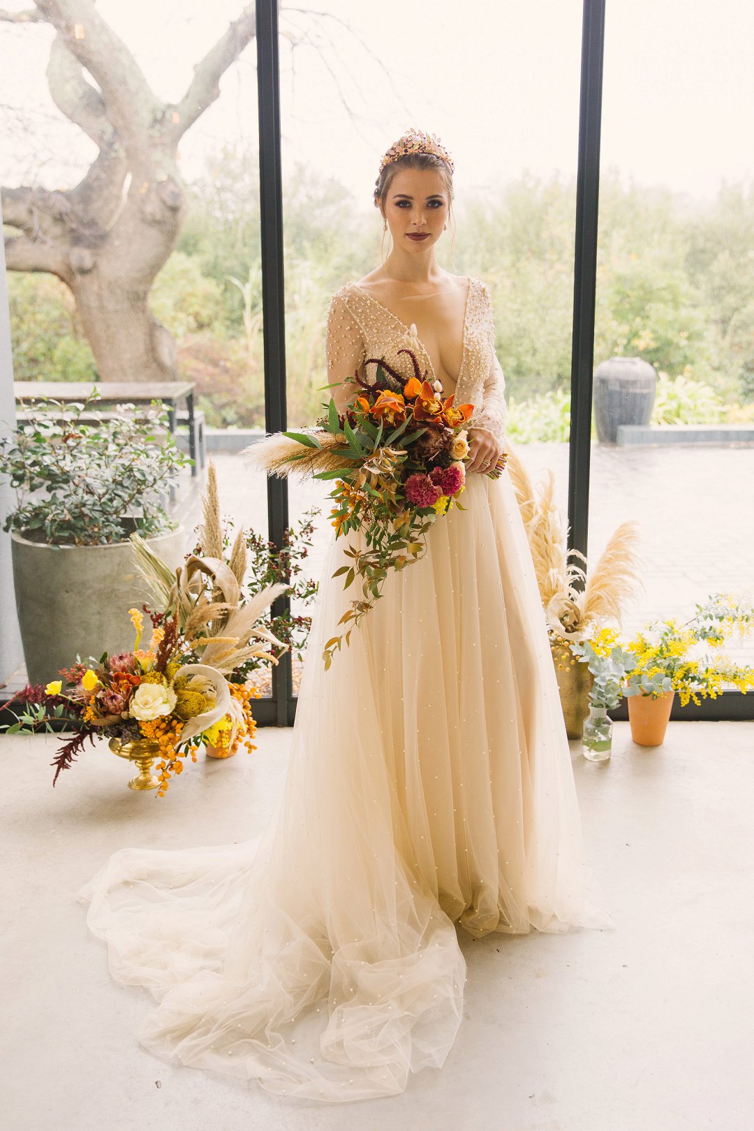 Intimate autumn wedding styled inspiration photo shoot