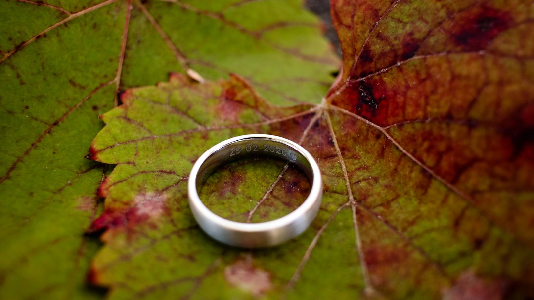 bride getting ready photos