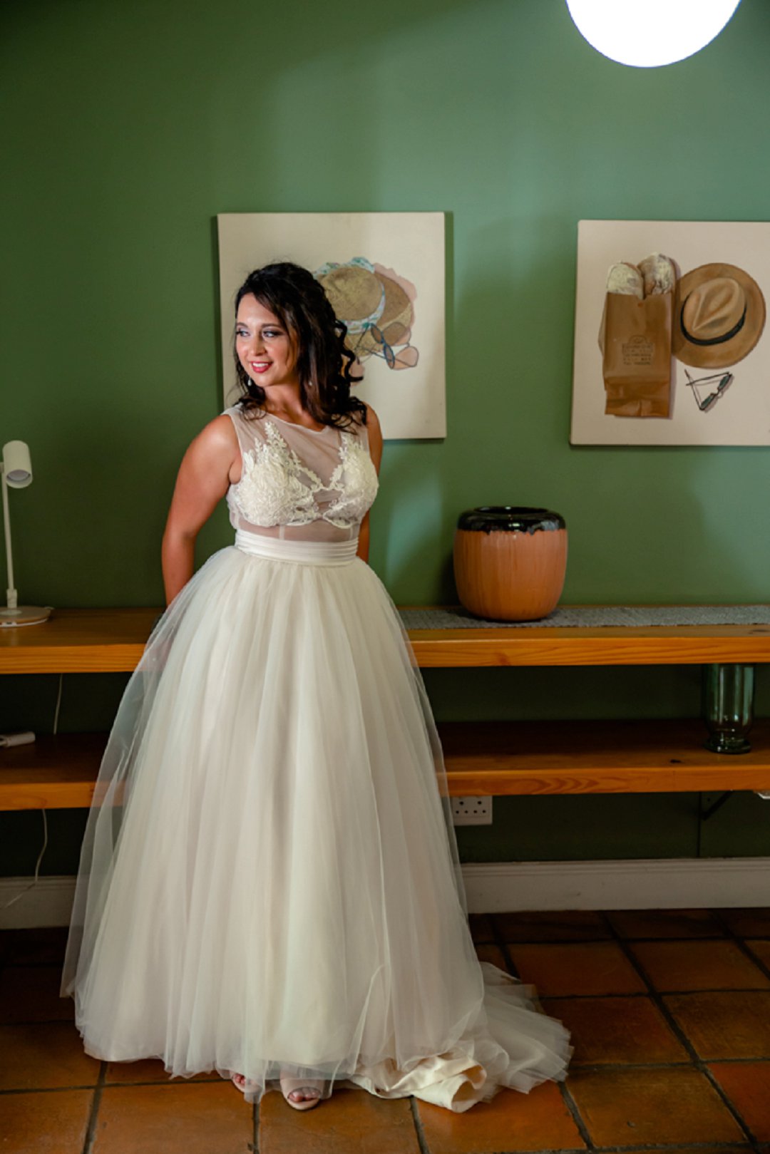 bride getting ready photos