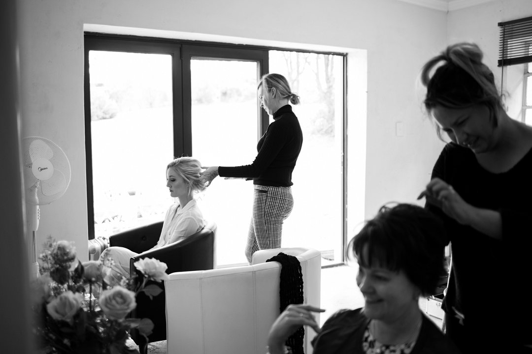 bride getting ready photography
