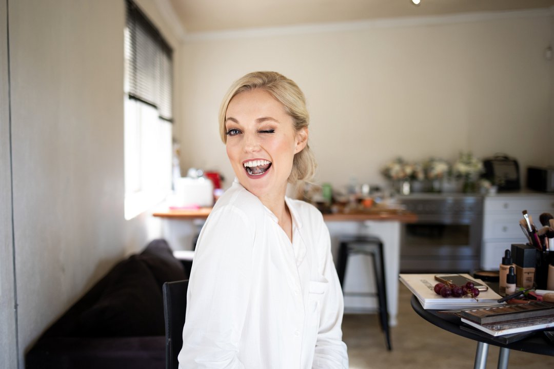 bride getting ready photography