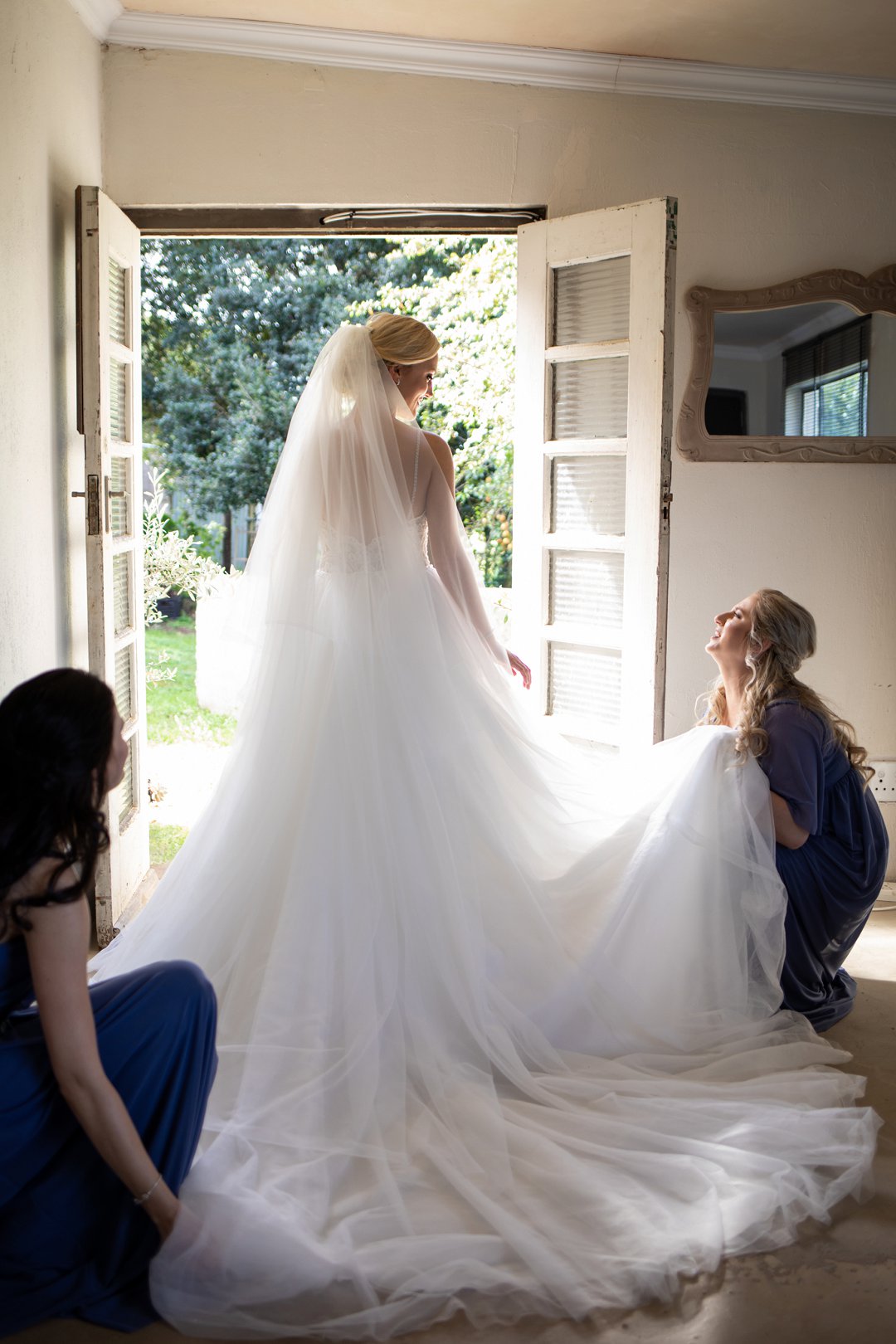 bride getting ready photography
