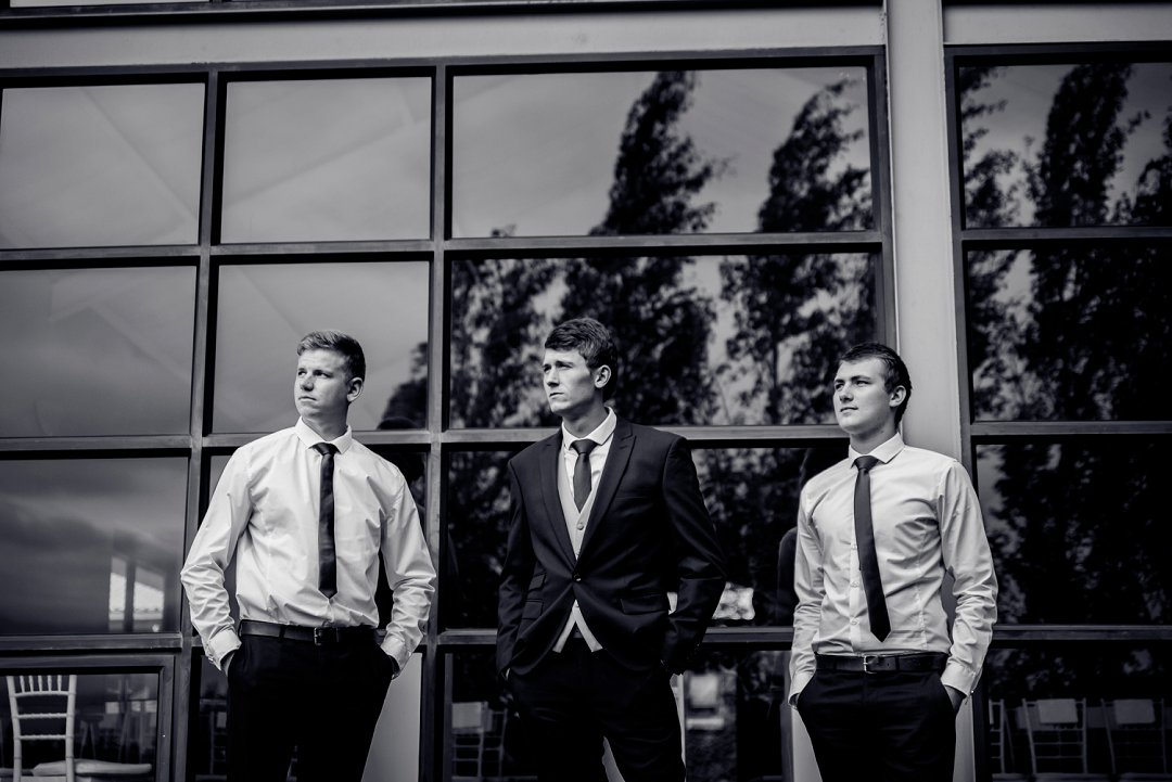 groom and groomsmen