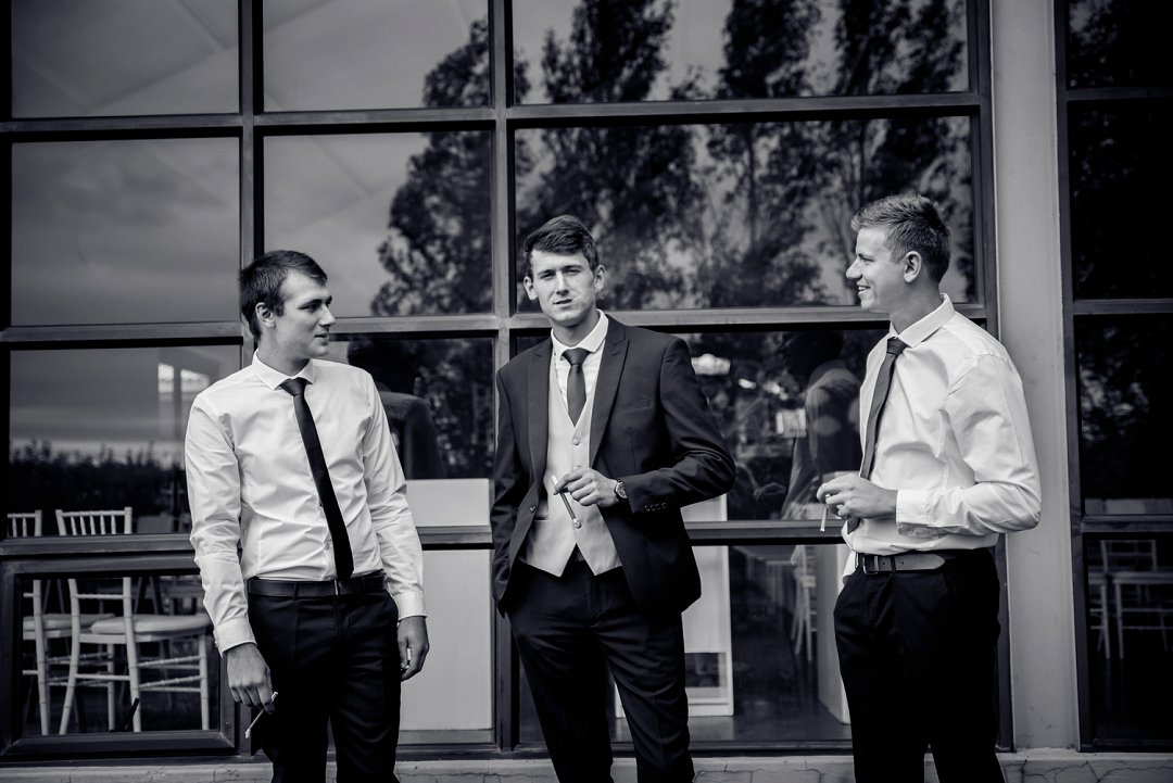 groom and groomsmen