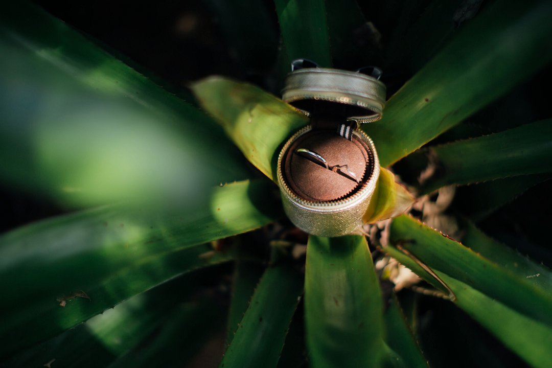 bride getting ready photos