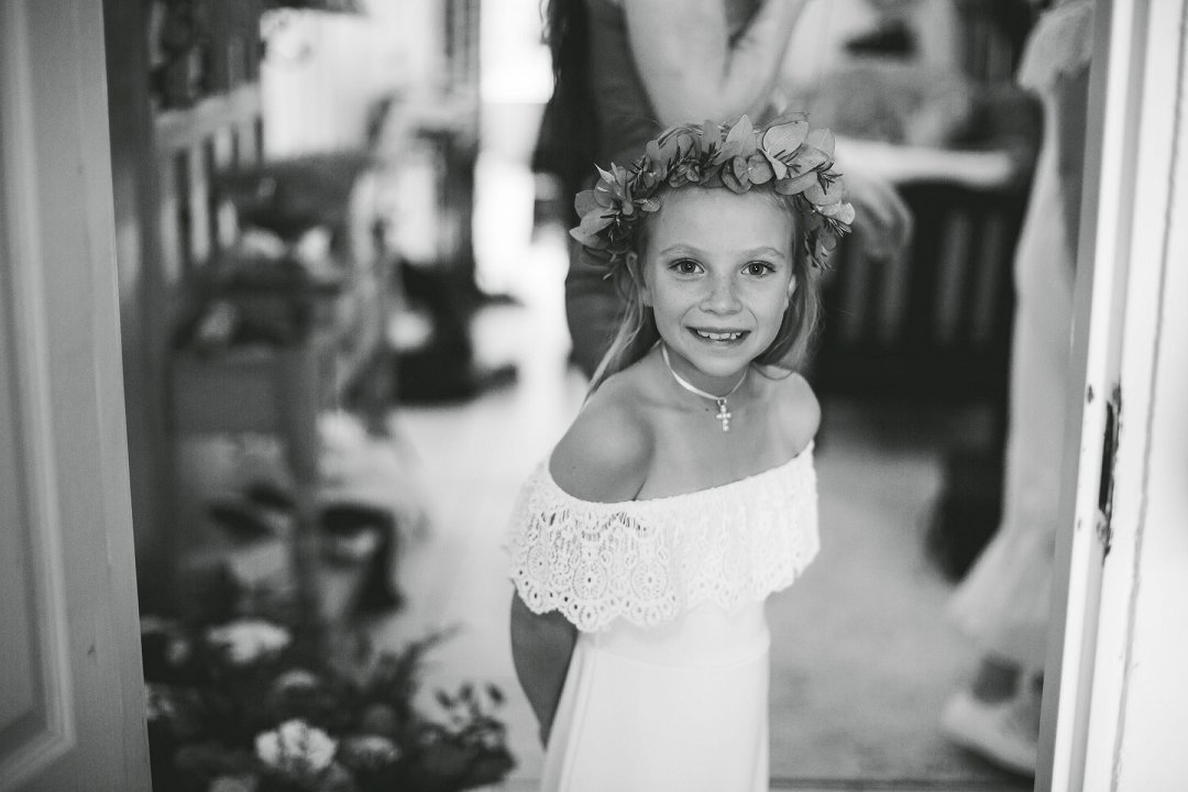 bride getting ready photos