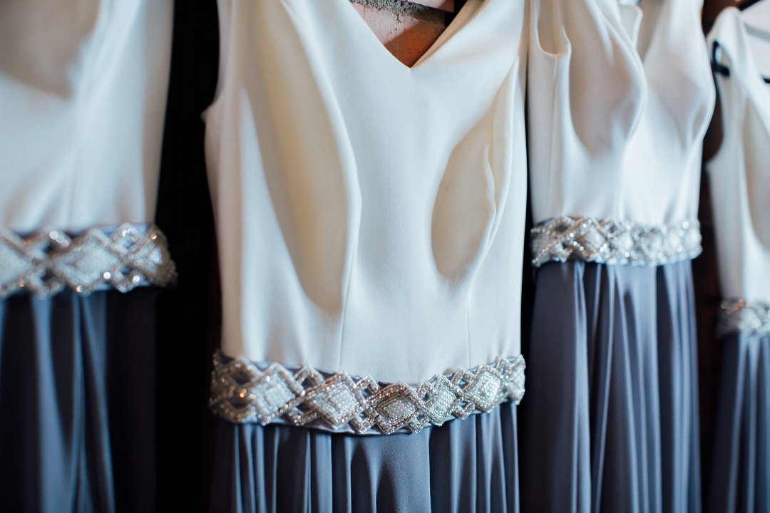 bride getting ready photos