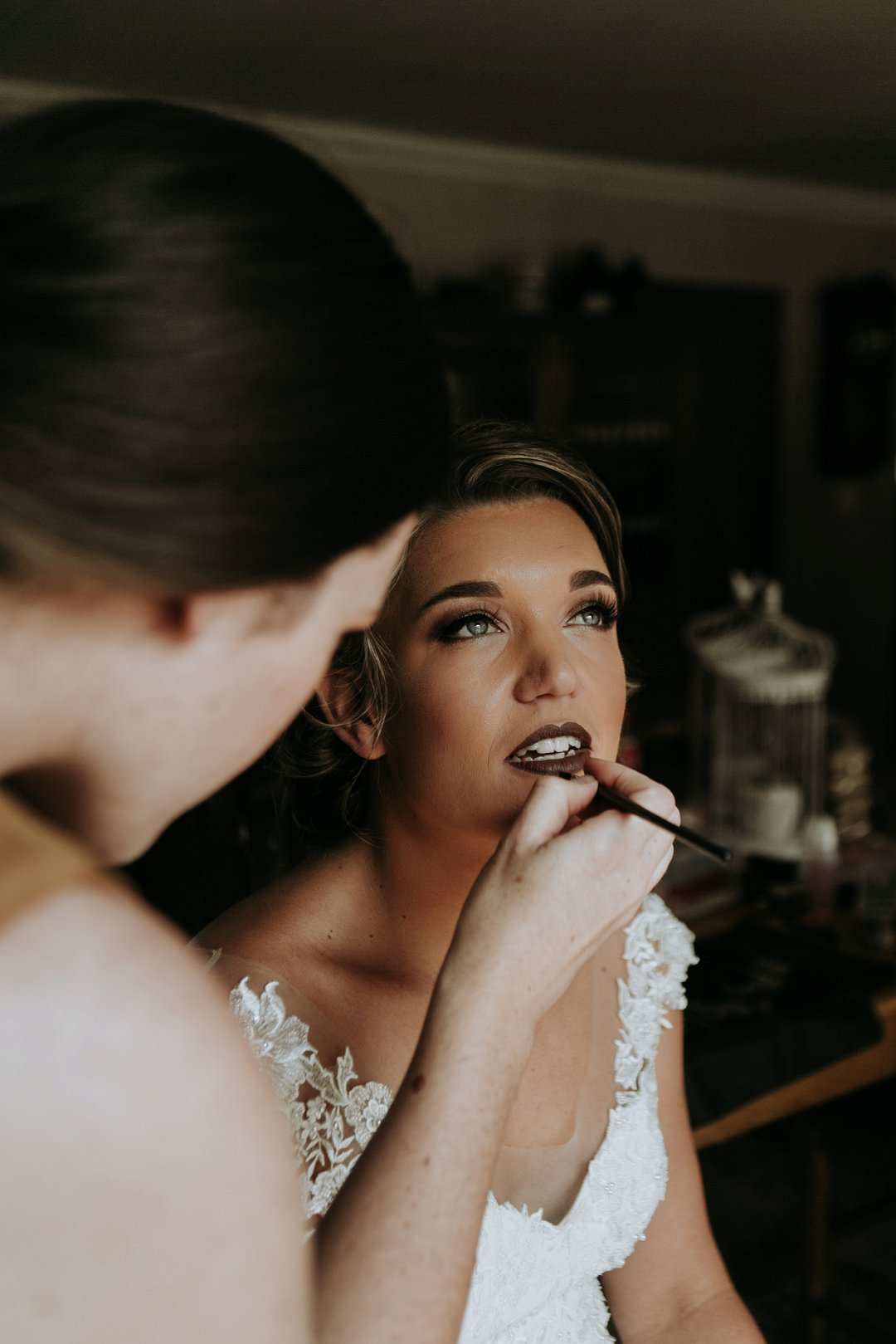 bride getting ready photos