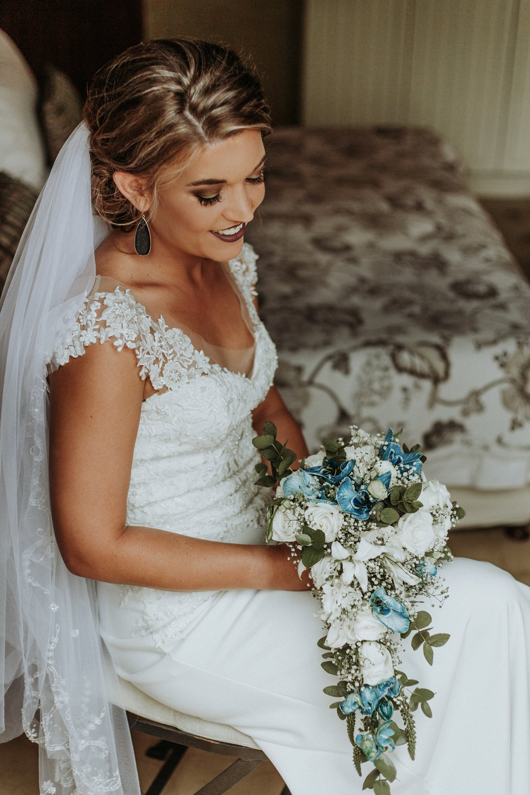bride getting ready photos