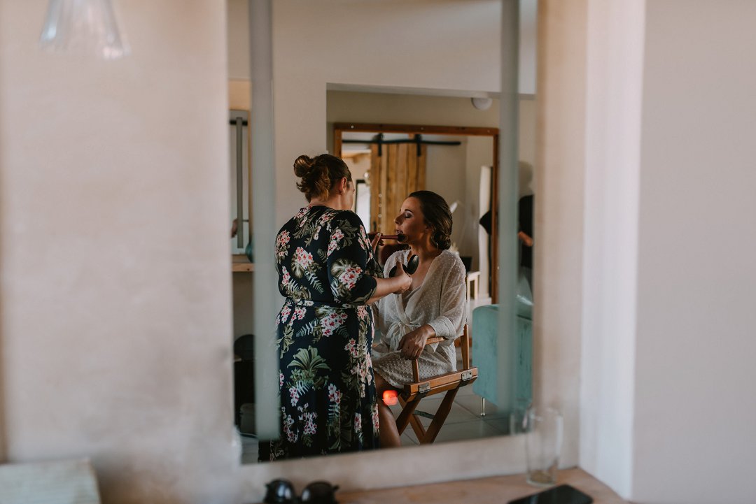 bride getting ready photos