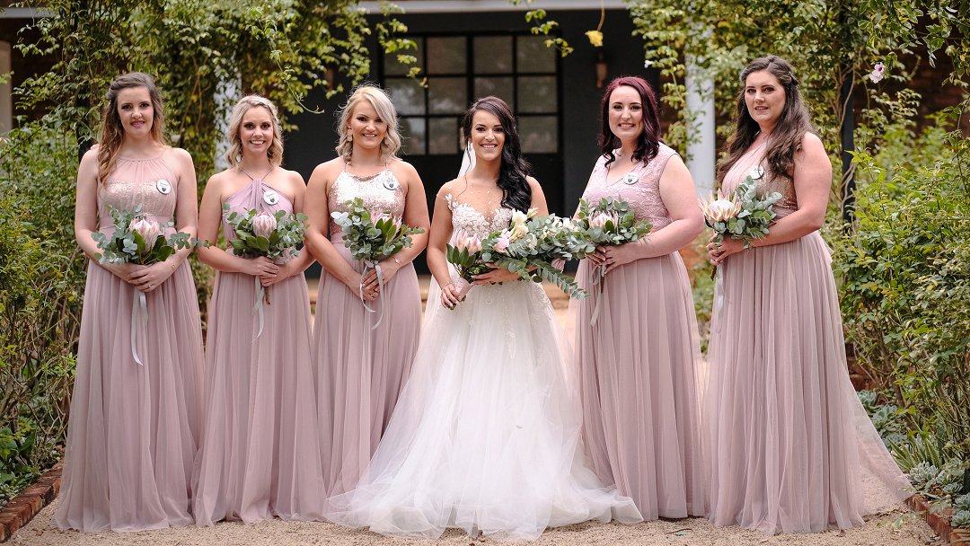 wedding photos at Lace & Timber