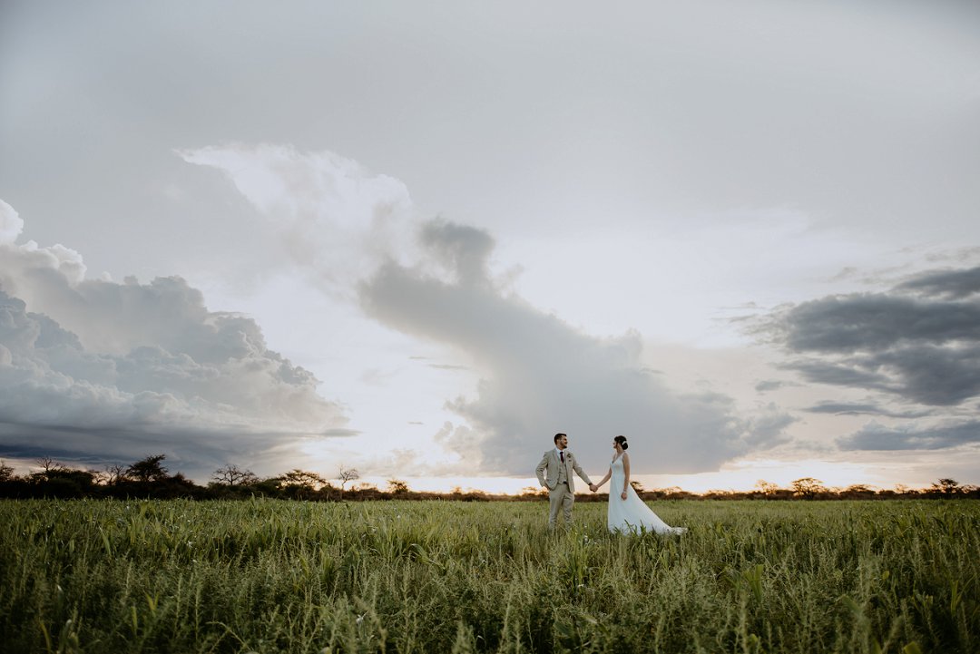bride and groom wedding photos