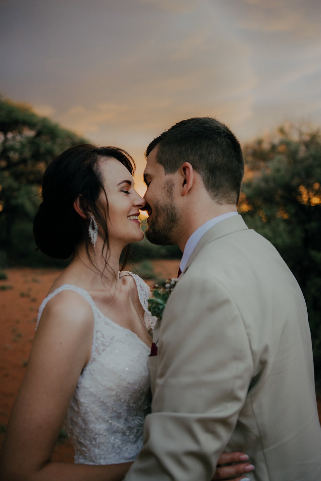 bride and groom wedding photos