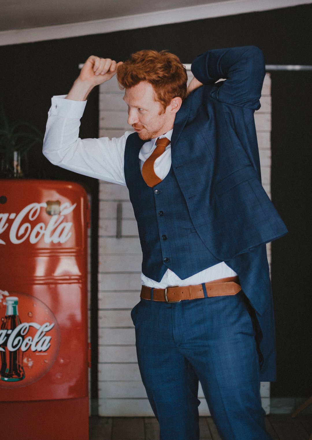 groom portraits