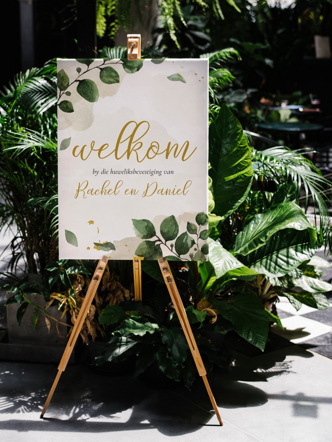 green leaf wedding stationery inspiration