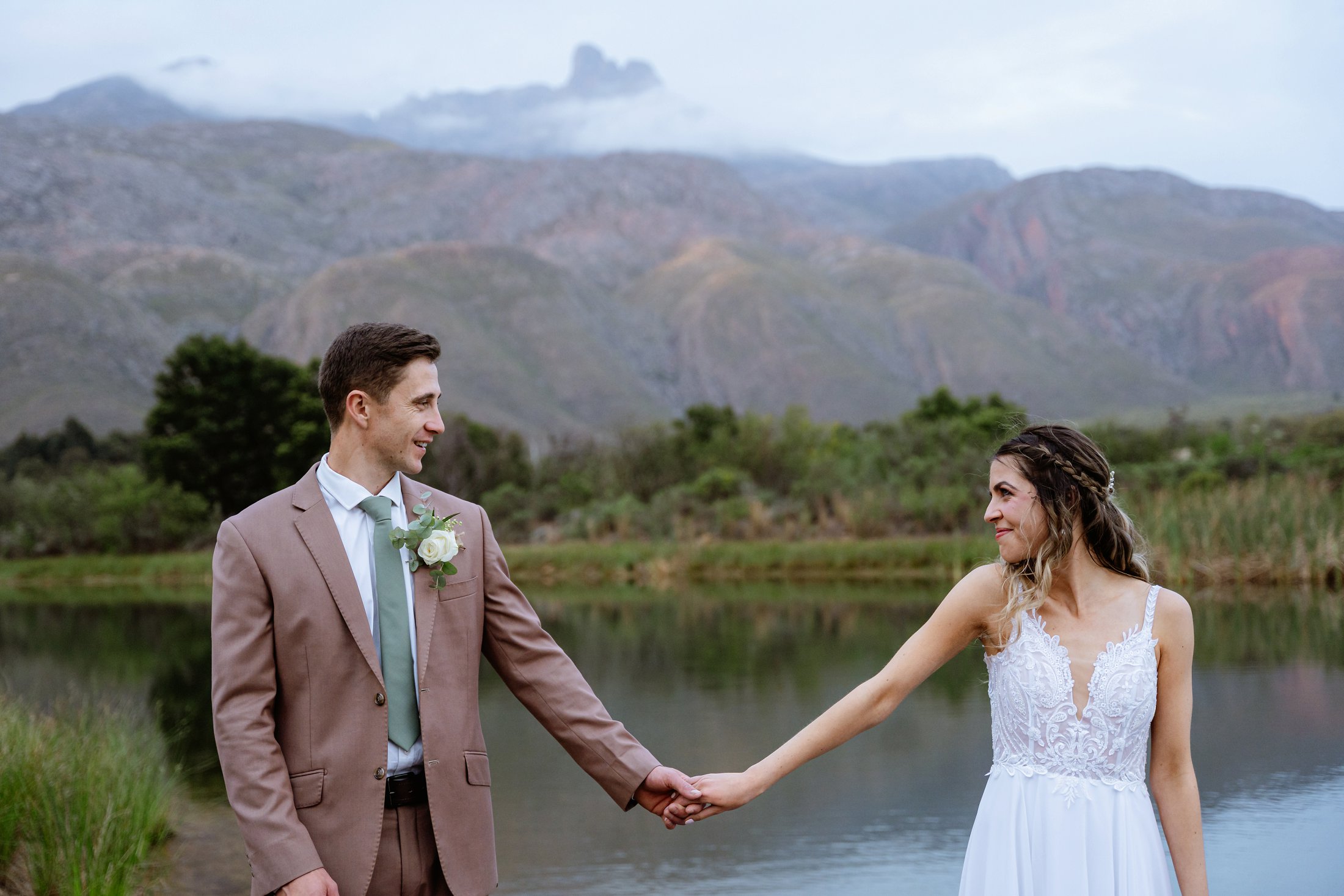 Erlou & Megan se Rustieke Klein Karoo Troue naby Ladismith