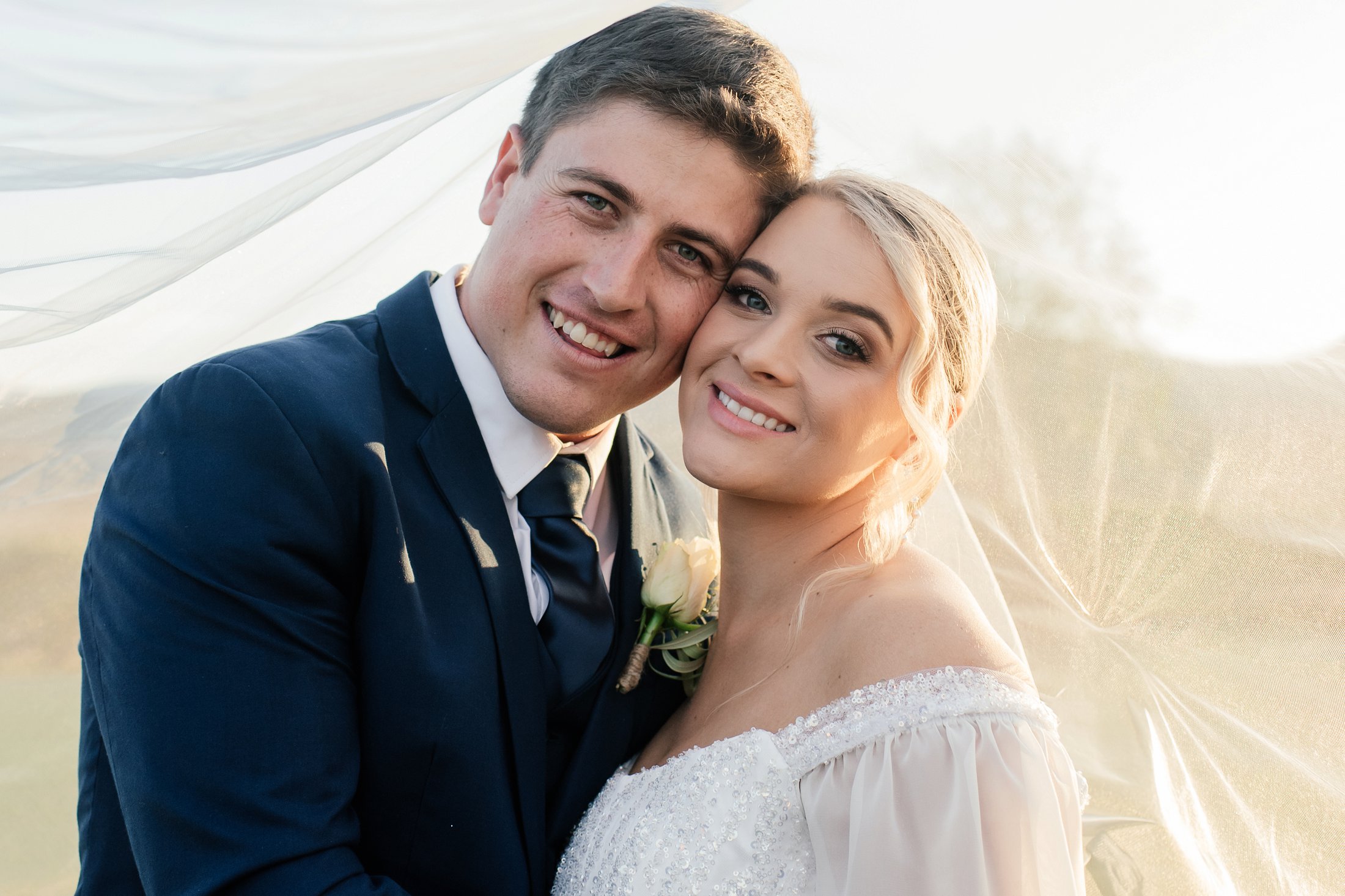 Dupie & Carla se Kontemporêre Winter Troue in die Breëriviervallei