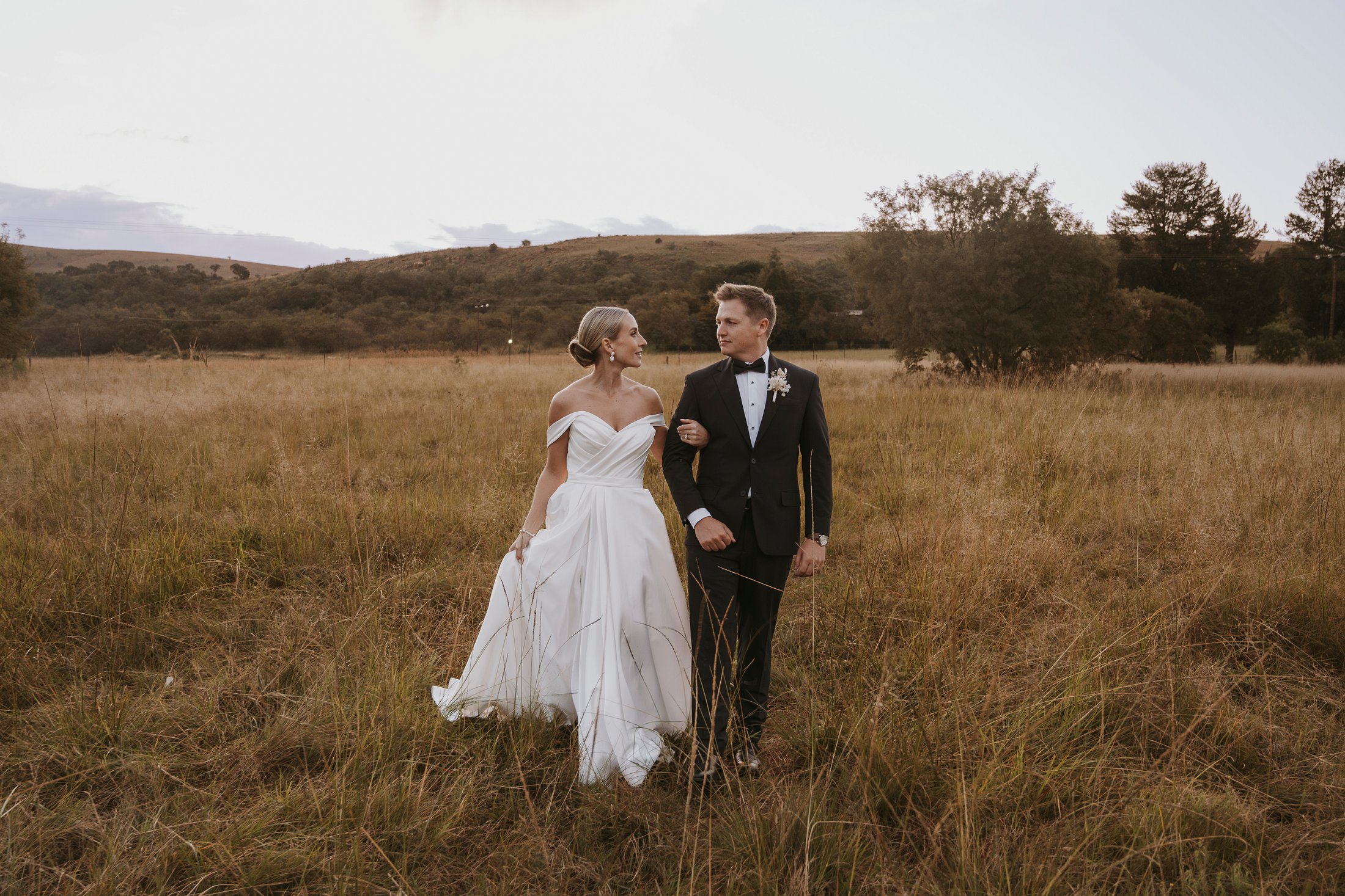Riaan & Schani se Tydlose Minimalistiese Troue in Gauteng